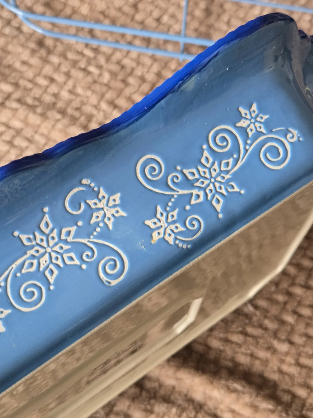 Temp-tations by Tara Floral Lace Blue 2.5 Qt Casserole Baker Dish Wire Rack